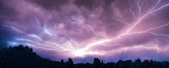 010-lightning_1024 010 lightning 1024