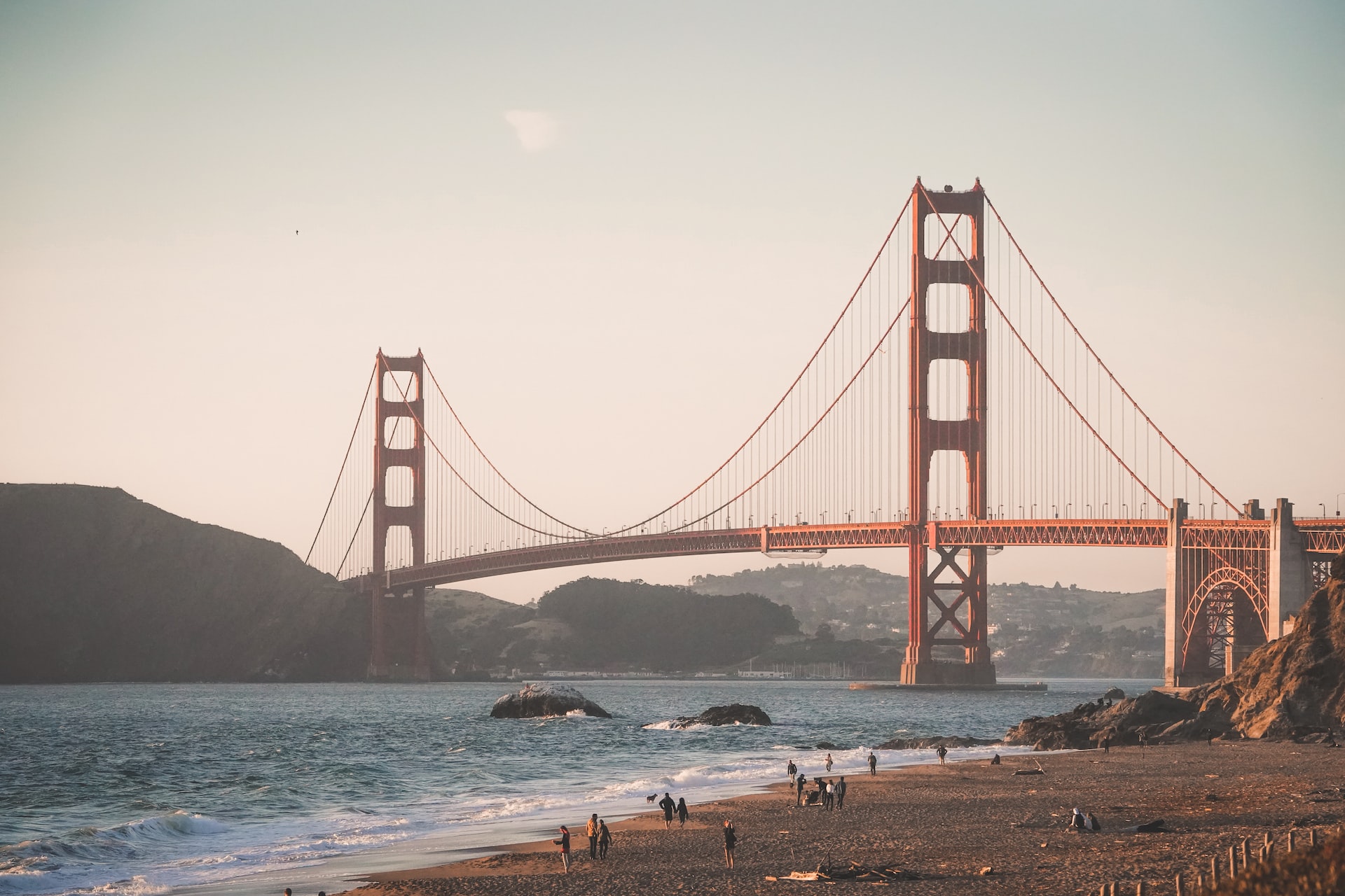 El Golden Gate en California se utilizó en los estudios (Fuente: Unplash/Eric Ward)