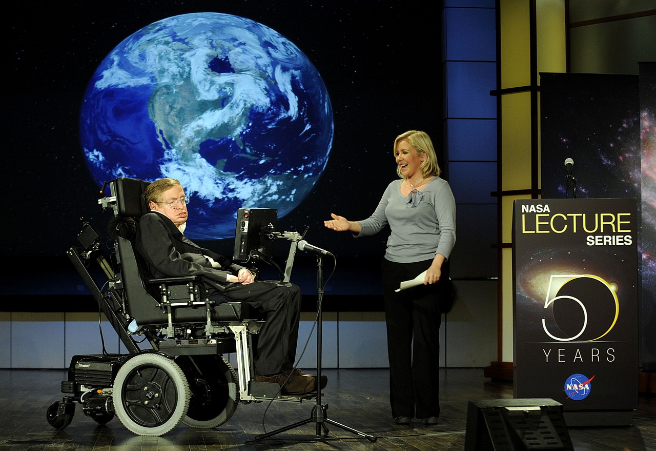 Con su genialidad, Hawking alcanzó prestigio mundial y se convirtió en una de las figuras más respetadas de su tiempo (Crédito: NASA/Paul Alers)