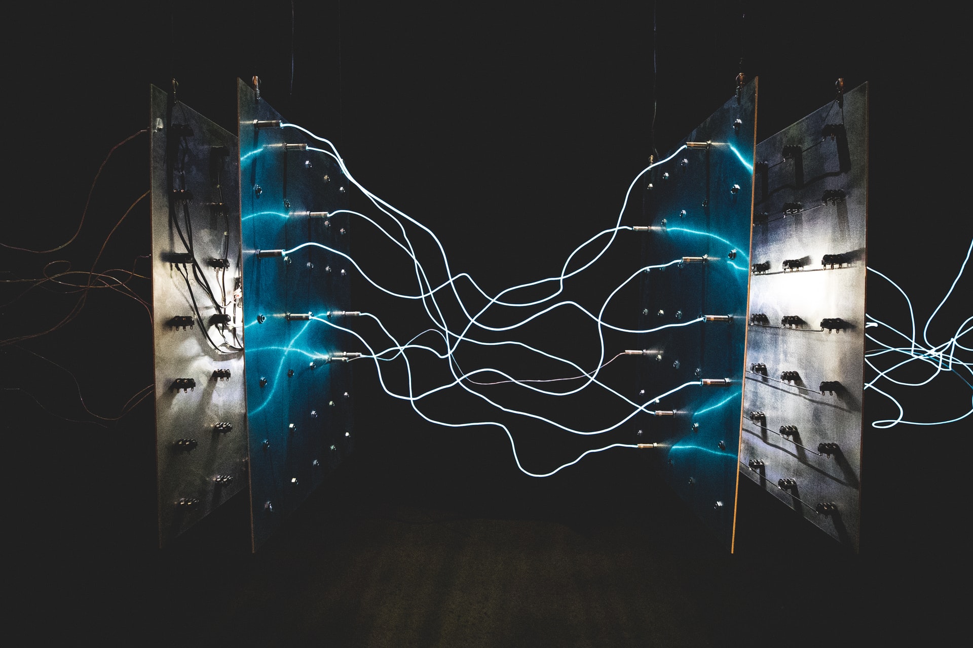 Es necesario explicar muchas cosas.